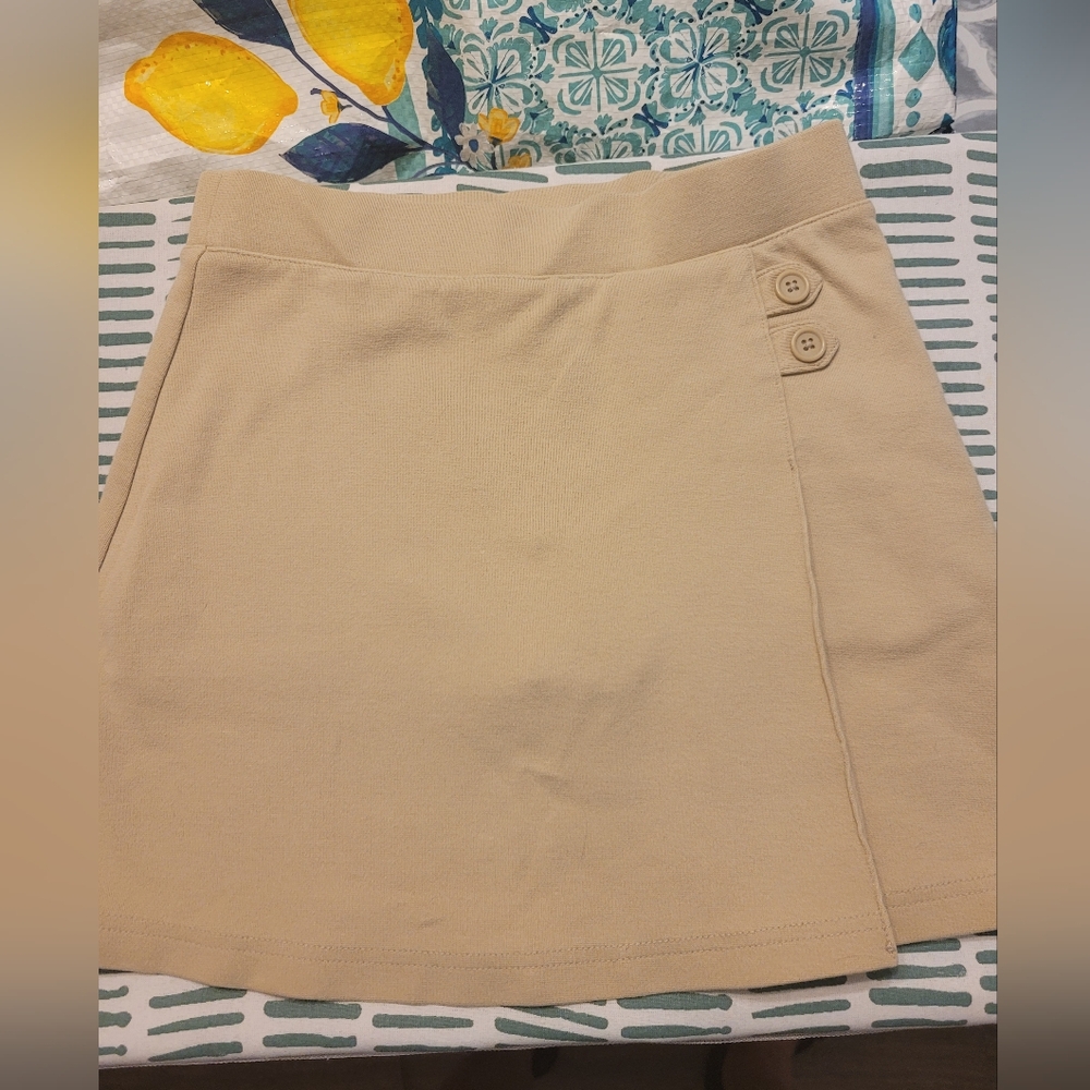 Cat & Jack girls size small 6/6x khaki skort